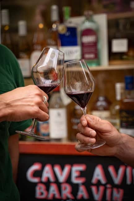 Paris : Wine and Whimsy, The wine tour of Montmartre - Stop 2: Montmartre’s Story on Foot (30 Minutes)