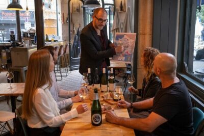 Paris Wine Tasting Experience in Montmartre - Charcuterie and bread pairings that keep it easy