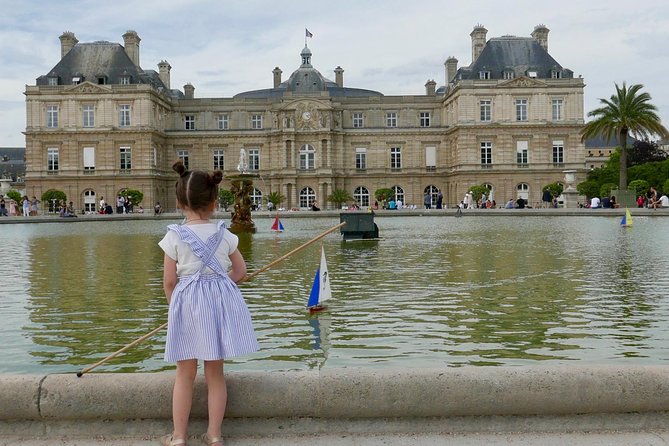 Paris With Kids - A Private Family Experience - Kids-first guiding: what it looks like in real life