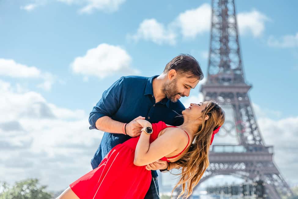 Parisian Proposal Perfection. Photography/Reels & Planning - The shoot flow: how the photographer runs your proposal moment