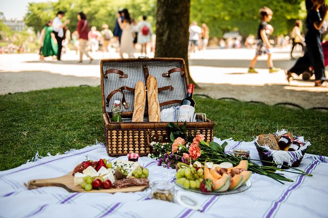 Parisian Romantic Picnic - Key highlights you can bank on