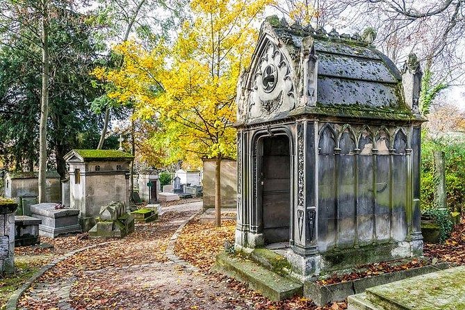 Pere Lachaise Cemetery Paris - Exclusive Guided Walking Tour - What you’ll cover in the 2.5 hours at Père Lachaise