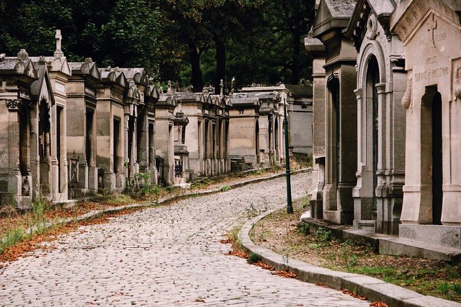 Père Lachaise Cemetery Walking Tour - Semi-Private 12ppl Max - Key things to know before you go