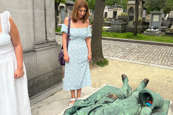 Père Lachaise's Cemetery Celebrities and Ghosts Mystery Tour - Key highlights before you go