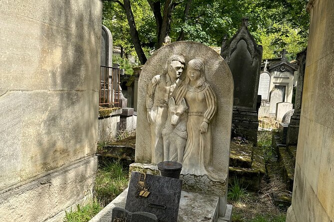 Père Lachaise's Cemetery Celebrities and Ghosts Mystery Tour - Price and value: does $22.83 make sense for this 2.5-hour route?