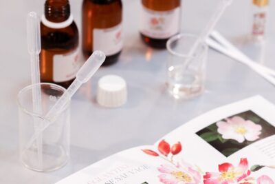 Perfume Making Class and Guided Visit of Fragonard Perfume Museum - The Flower-of-the-Year workshop: you’re not just watching