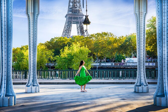 Photo Session Around Eiffel Tower - Choosing your number of spots and your pacing