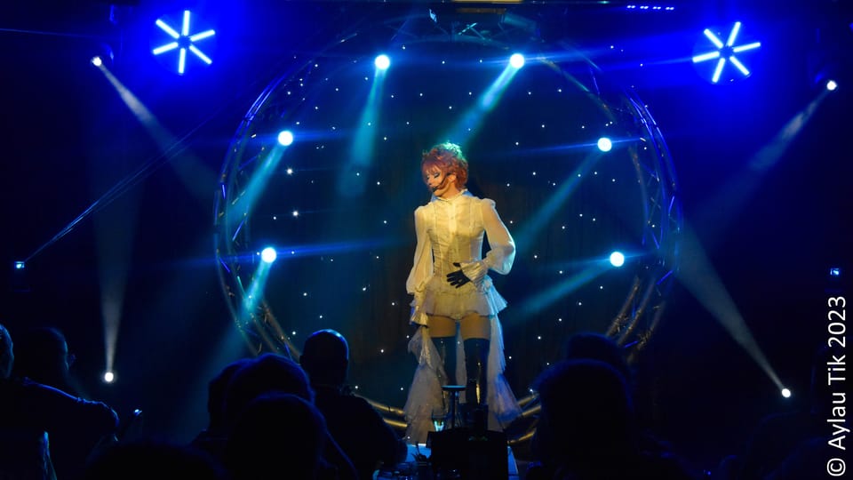 PRESTIGE DINER AND DRAG SHOW - Key Things You’ll Notice