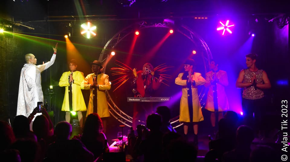 PRESTIGE DINER AND DRAG SHOW - Dress code, no-photos rule, and what to bring (and not bring)