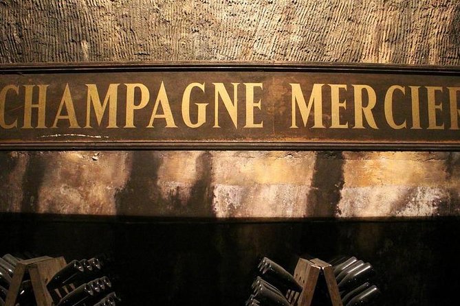 Private 10-hour round transfer to Champagne Epernay from Paris. Best offer! - Drivers matter: what the best-run days do differently