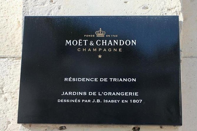 Private 10-hour round transfer to Champagne Epernay from Paris. Best offer! - Who this private Champagne transfer fits best