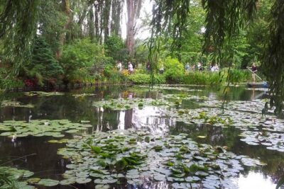 Private 5-hour Round Transfer to Giverny, Claude Monet museum from Paris - Getting picked up in Paris, right from your front door