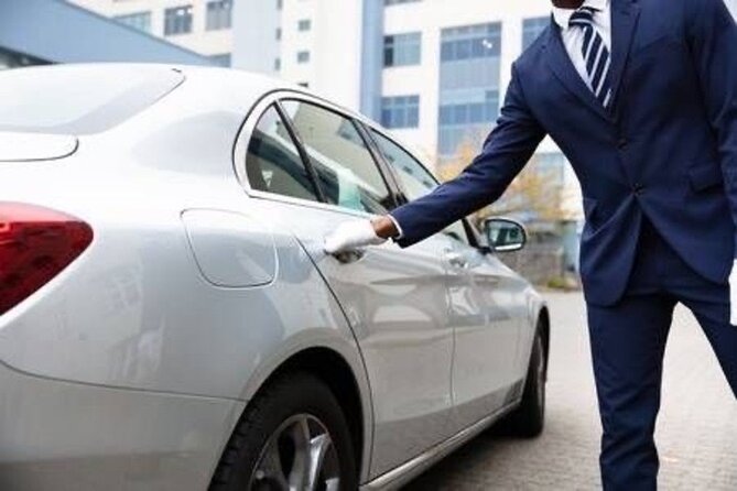 Private Arrival Transfer from CDG or ORLY airports to Paris city - The drive itself: what 50 minutes to 1 hour 10 minutes feels like