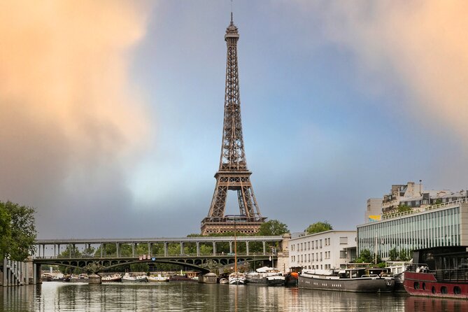 Private Boat Trip in Paris - The 90-minute route: what each stop adds to your Seine time