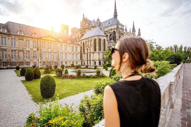 Private Champagne Day Trip - Two Vineyards of Reims & Lunch - Small practical tips that make the day easier