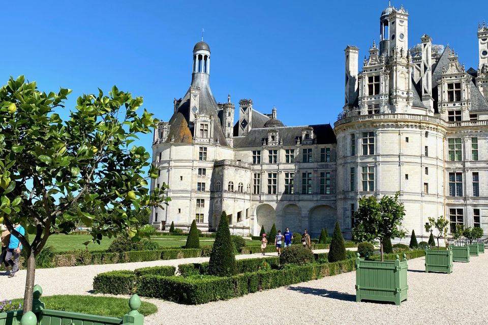 Private Chenonceau Chambord Amboise Loire Castles from Paris - How the day flows: Paris-to-Loire driving, then castle time