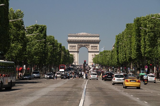 Private City Tour of Paris & River Cruise with Hotel Pick-Up - Montmartre in 30 minutes: a quick hit of painters and viewpoints