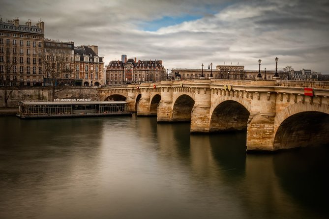 Private City Tour of Paris & River Cruise with Hotel Pick-Up - Seine cruise by Bateaux Parisiens: the calm hour that ties it together