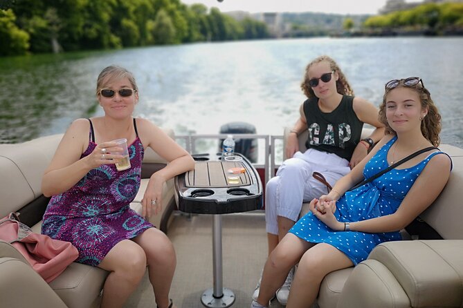 Private cruise with Paris water way - Pont des Arts and the love-lock story: what the city chose after the trend ended