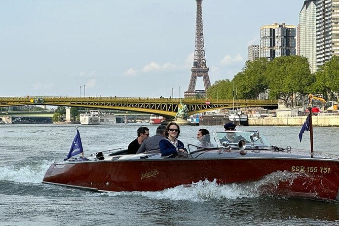 Private Cruises in the Heart of Paris - Price and value: what $53 buys you in Paris terms