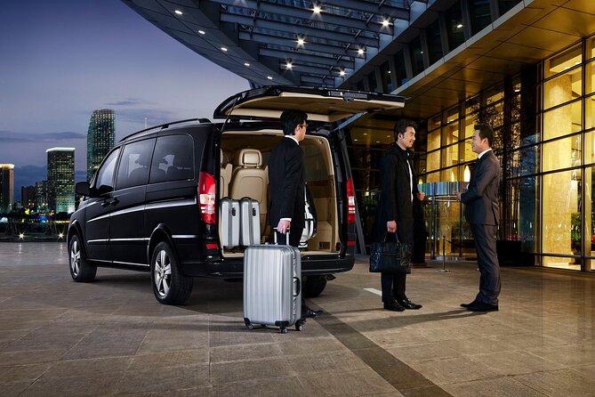 Private Departure Transfer from Paris to CDG or ORLY Airports - Timing: Pickup Windows, Airport Buffers, and Getting Through Check-In