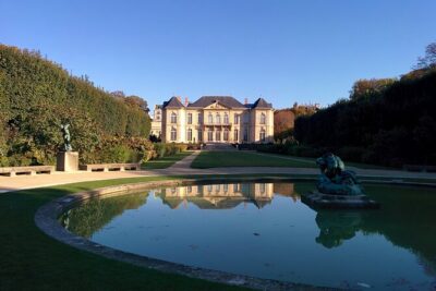 Private Eiffel Tower district walking tour with Rodin Museum - Rodin Museum gardens and The Thinker: art that feels like a home