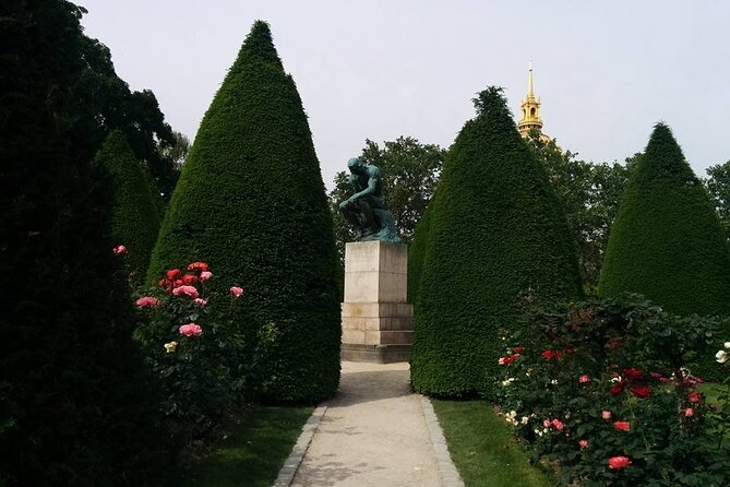 Private Eiffel Tower district walking tour with Rodin Museum - Champ de Mars picnic time: a view with room to breathe