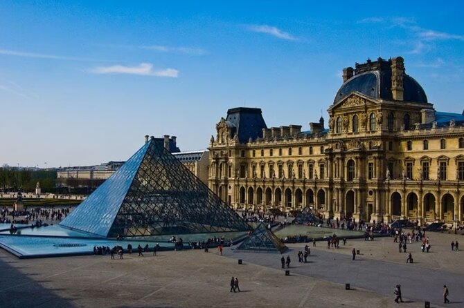 Private Full Day Paris trip including Louvre and Versailles with Pickup - A private 8-hour route: what you control, and what you can’t