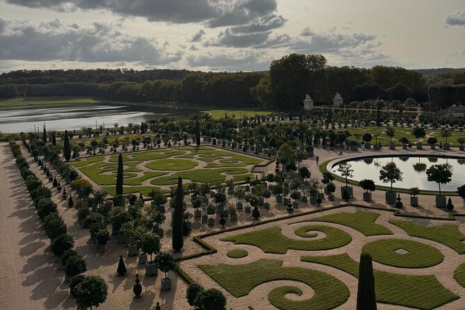 Private Full Day Tour to Versailles and Giverny from Paris with Hotel Pick Up - Should you book this private Versailles and Giverny day trip?
