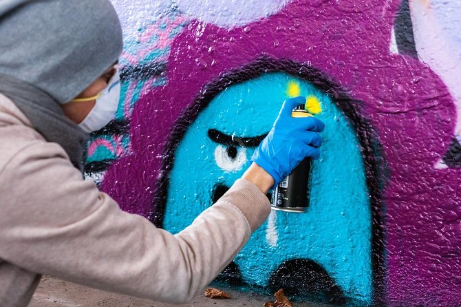 Private Graffiti Workshop - Who should book this graffiti workshop in Paris