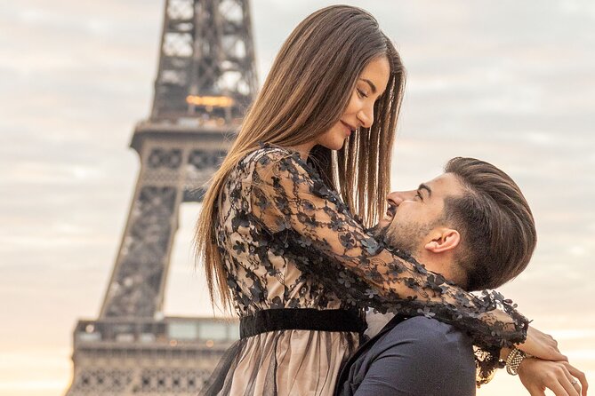 Private Guided Professional Photoshoot by the Eiffel Tower - Trocadéro views you’ll actually want to keep