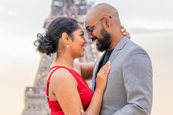 Private Guided Professional Photoshoot by the Eiffel Tower - Timing, crowds, and weather: the reality of Eiffel Tower photos
