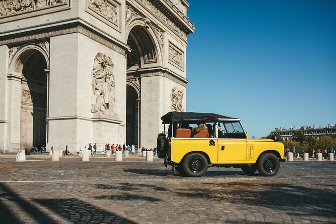 Private Guided Tour of Paris in a Vintage Land Rover - Stop 2: Montmartre’s staircases and artist-era energy