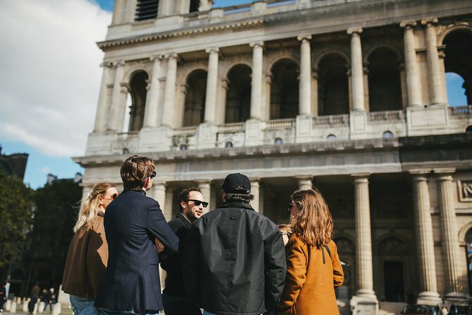 Private Guided Tour of Paris in a Vintage Land Rover - Meeting point at Place de l’Opéra: easy start, smart access