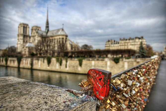 Private Half Day Historic Tour - Sainte-Chapelle and the Medieval Power Zone