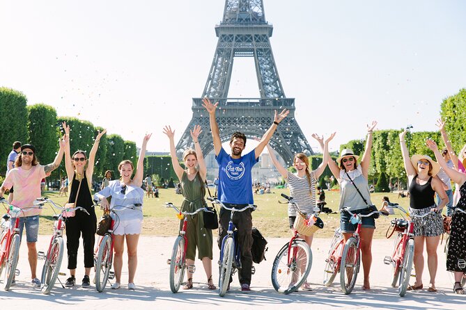 Private Highlights of Paris Bike Tour - Military landmarks: Ecole Militaire and Invalides area
