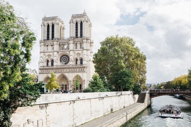 Private Historical Tour of Notre Dame - How the guide experience shapes what you take home