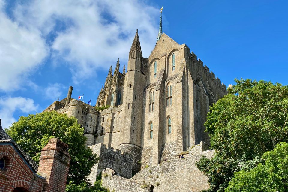 Private Mont Saint-Michel trip from Paris Calvados tasting - 07:30 pickup and the Mercedes ride toward Normandy