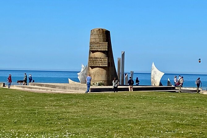 Private Normandy D-Day Live guided Top 6 Sites trip from Paris - Are you really getting a live guide? It depends on your group size