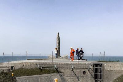Private Normandy DDay Tour - All inclusive full day - Omaha Beach Memorial Museum: artifacts that make 1944 tangible
