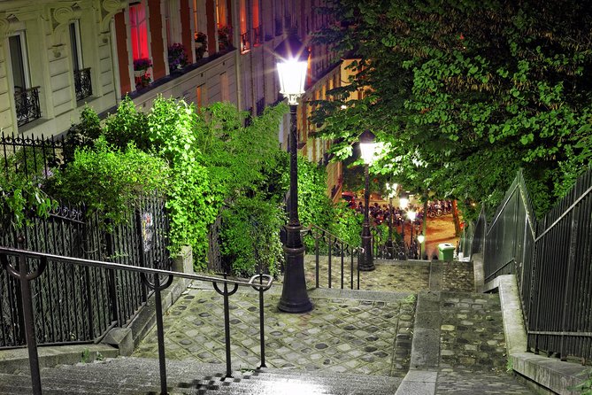 Private One Way Paris Airport (CDG-ORLY) Transfer Sedan From or To Paris - Timing, Mobile Ticketing, and Airport Reality