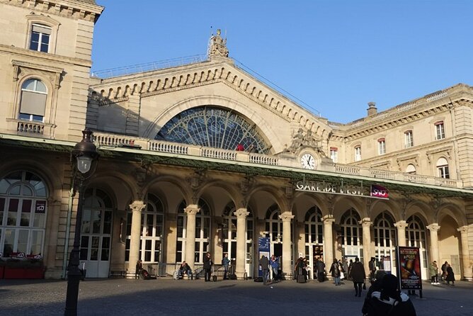 Private One Way Transfer frm Railways Station to Hot in Paris 1-3 - From the Platform to Your Hotel Door in 30–45 Minutes