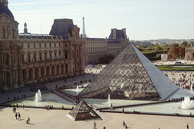 Private Paris Airport Layover with English speaking Chauffeur - Getting picked up at CDG or Orly without the stress