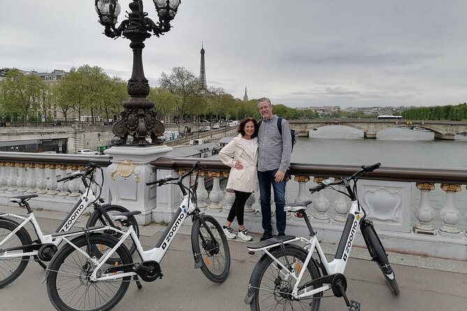 Private Paris E-bike city highlights tour - Grand Palais to Place de la Concorde: big Paris energy without the long walks