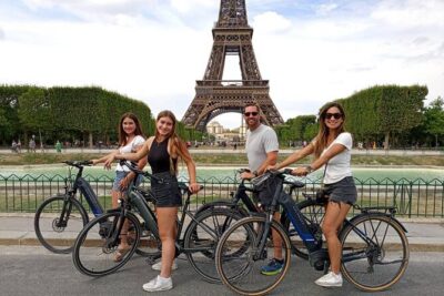 Private Paris E-bike city highlights tour - Pont Alexandre III and Petit Palais: the Seine’s postcard angles