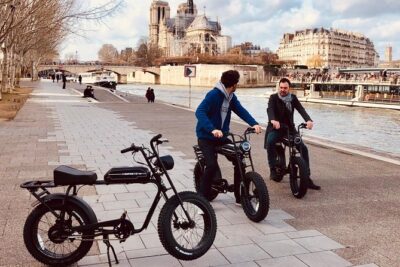 Private Paris electric bike ride with video - Getting rolling: the e-bike start-up and safety rhythm