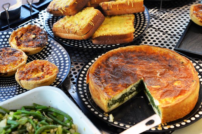 PRIVATE Paris Food Tour in Saint Germain District: 10 Tastings - The private 10-tasting format (and how it really feels)