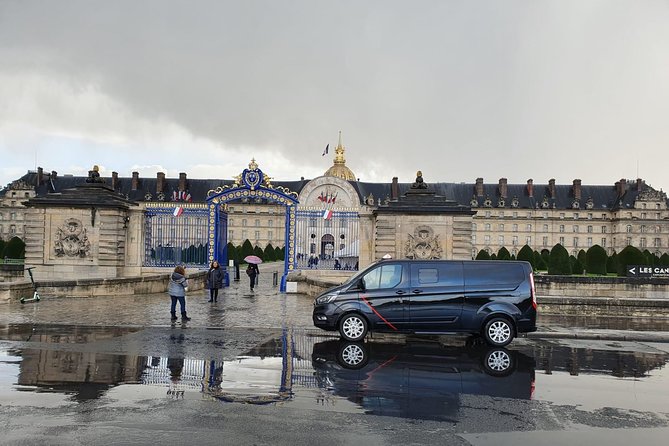 Private Paris Landmarks & Hidden Gems Tour - Sacré-Cœur in Montmartre: Where the Tour Gives You Breathing Room
