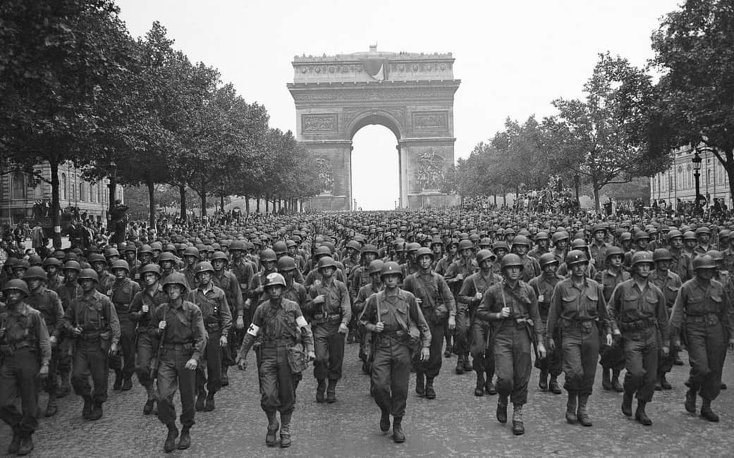 Private Paris WWII History Tour: Occupation & Resistance - Paris’ Final Days: From Nazi Control to Celebrations of Freedom