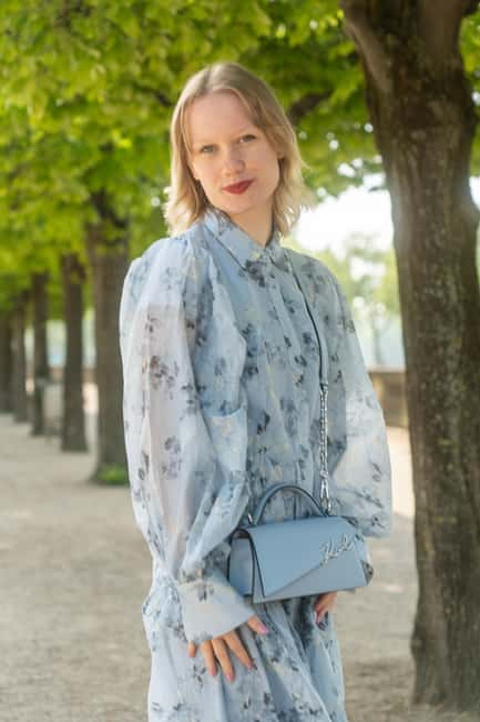 Private Photo Session - Streets of Paris - Your Photo Results: Forty Edited Favorites plus All Originals